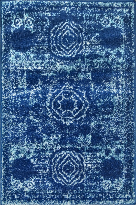 2' x 3' Benedict · Medallion rug, aqua
