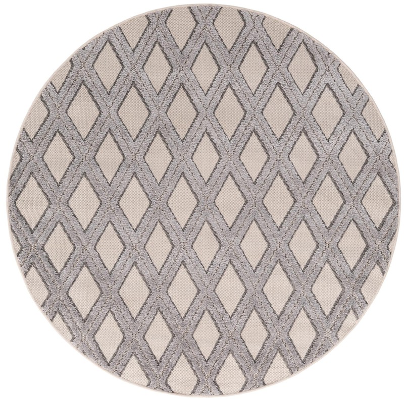 5' 3 x 5' 3 Goshen · Diamond rug, sandy beige and gray