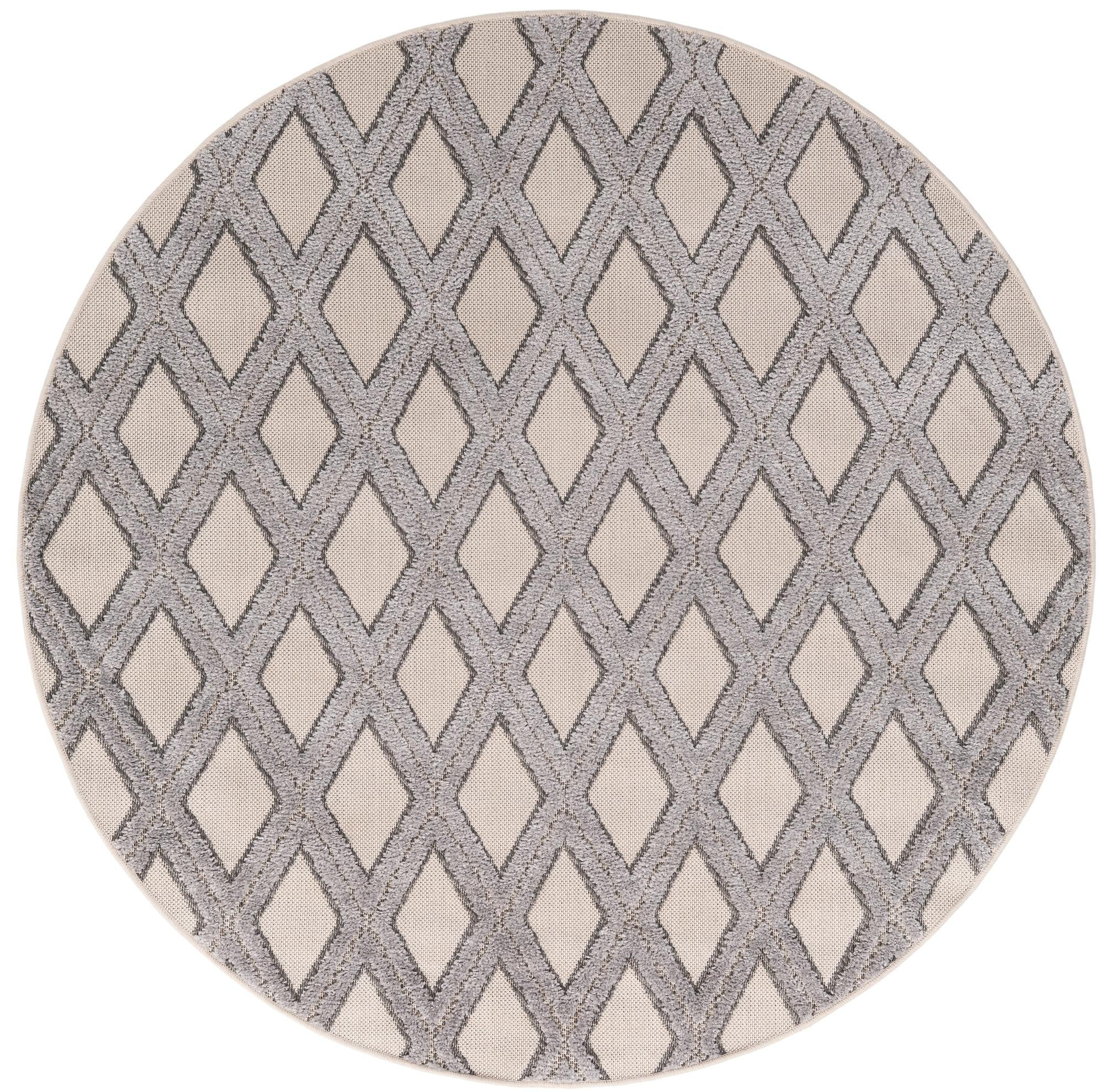5' 3 x 5' 3 Goshen · Diamond rug, sandy beige and gray
