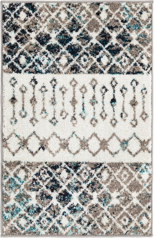 2' x 3' Vernon · Chevron rug