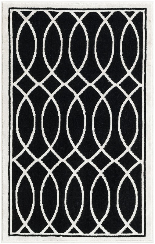 2' 3 x 3' Richfield · Lattice rug, black and white