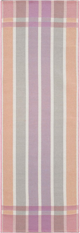 2' x 6' Lomax · Plaid Outdoor Rug