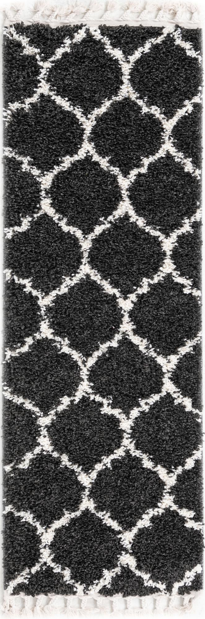 2' 2 x 6' Everett · Lattice shag rug, black and white