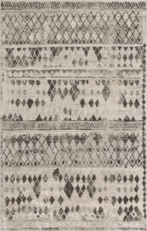 5' x 8' Collier · Diamond rug