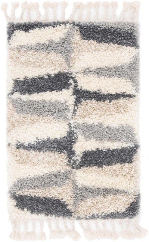 2' 2 x 3' Bridger · Geometric shag rug, gray and ivory