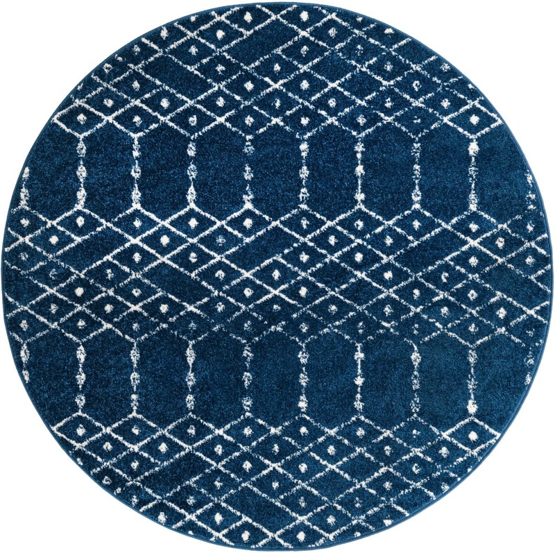5' 3 x 5' 3 Newcomb · Diamond rug