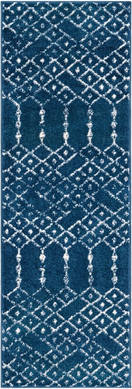 2' x 6' Newcomb · Diamond rug