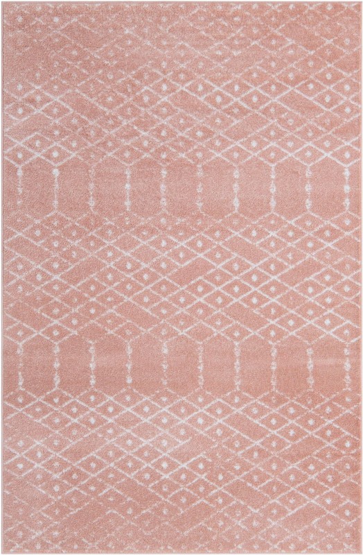 5' 3 x 8' Newcomb · Diamond rug