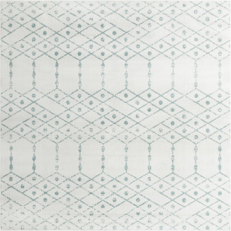 7' 10 x 7' 10 Newcomb · Diamond rug