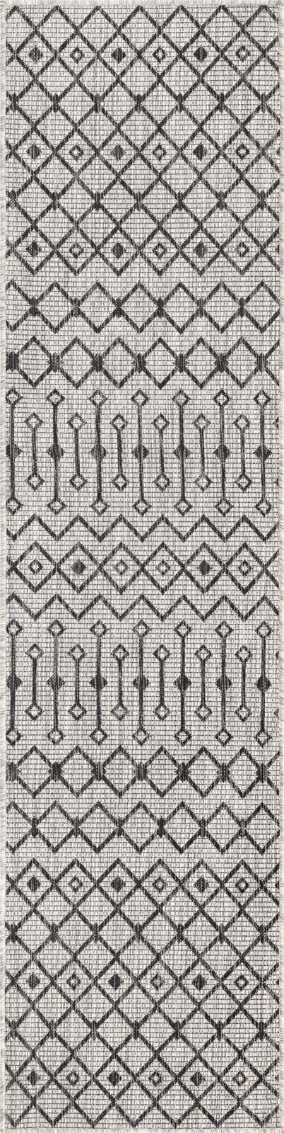 2' x 8' Kearney · Geometric Outdoor Rug, gray and black