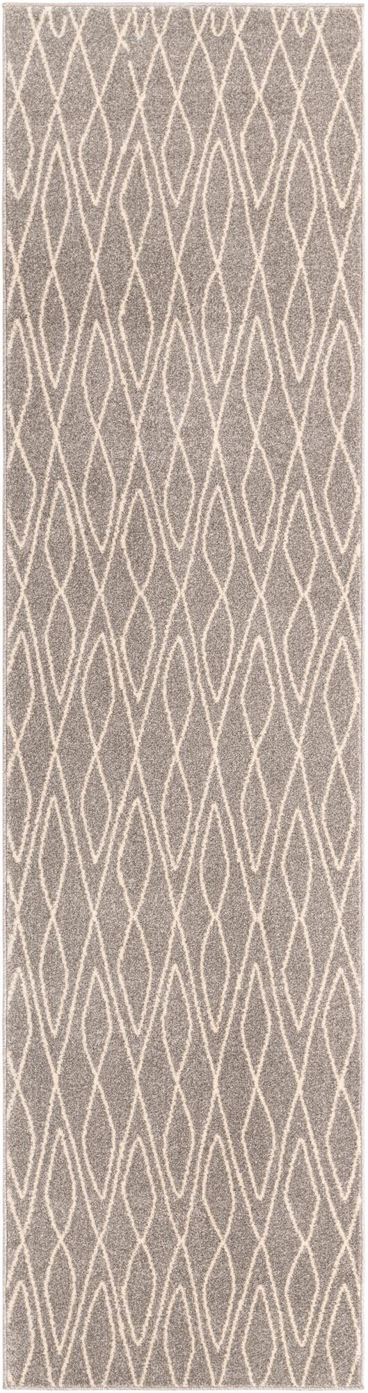 2' 7 x 10' Cavanaugh · Diamond rug