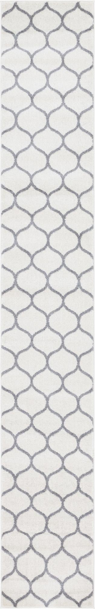2' x 13' Ingram · Lattice rug, ivory and gray