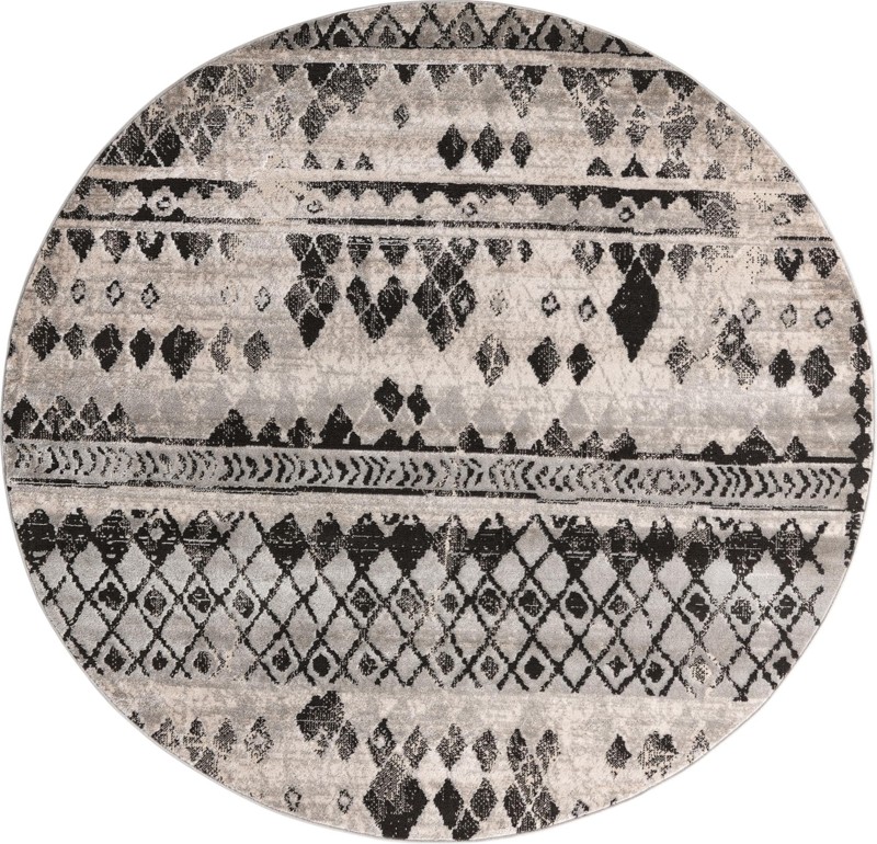 7' x 7' Collier · Diamond rug