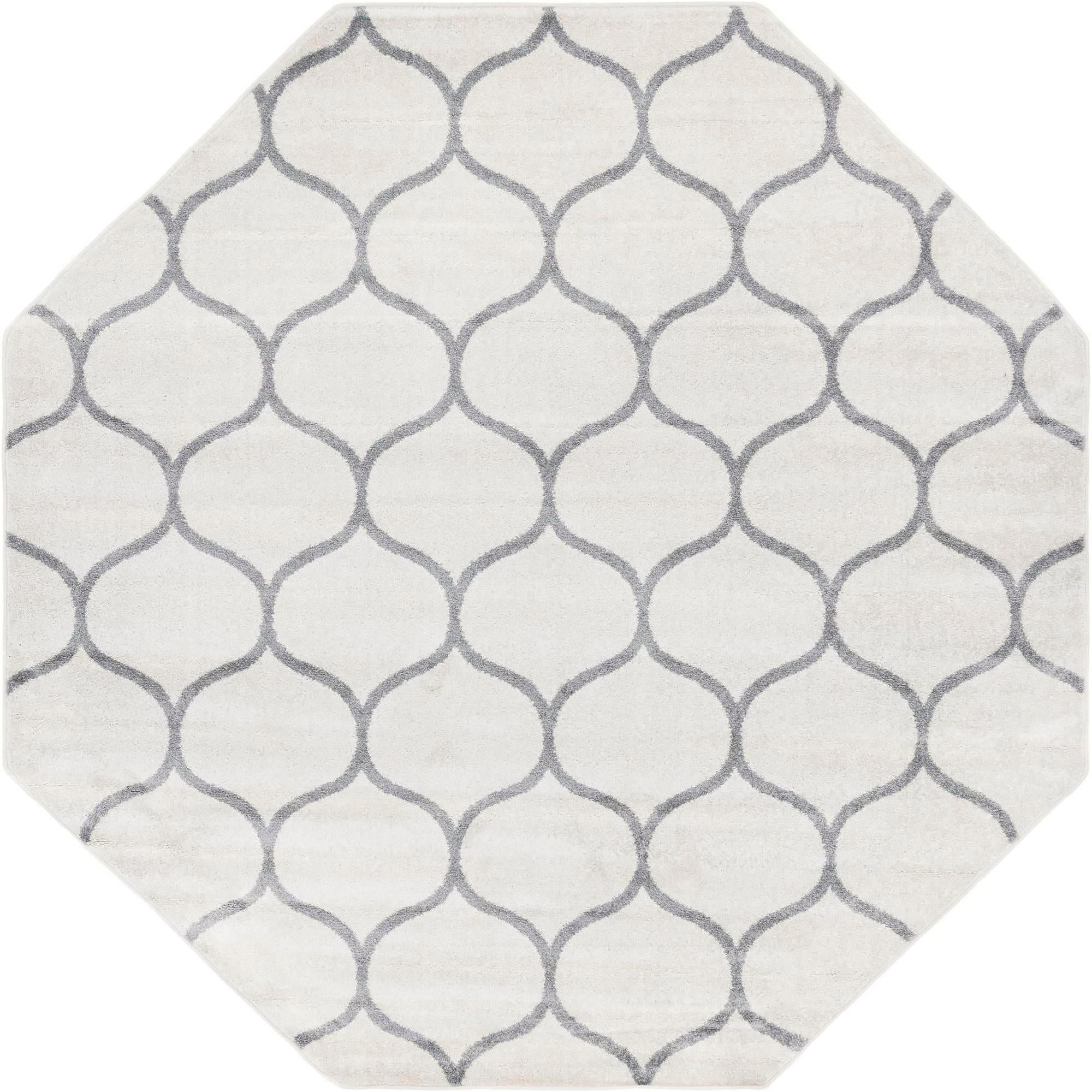 5' 3 x 5' 3 Ingram · Lattice rug, ivory and gray