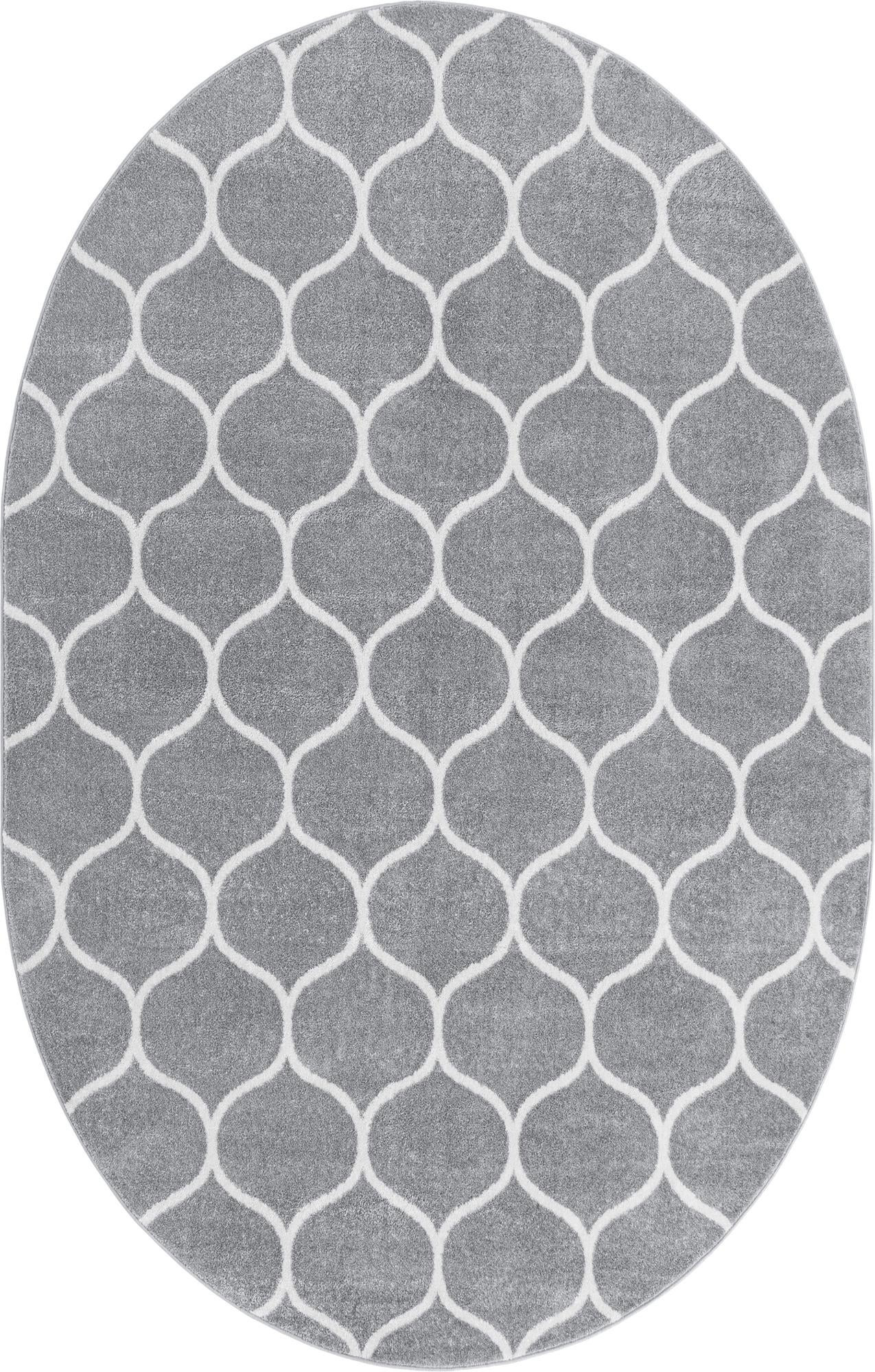 5' 3 x 8' Ingram · Lattice rug, gray and ivory