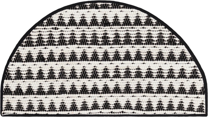 2' 2 x 3' 7 Ashby · Border Chindi Rug