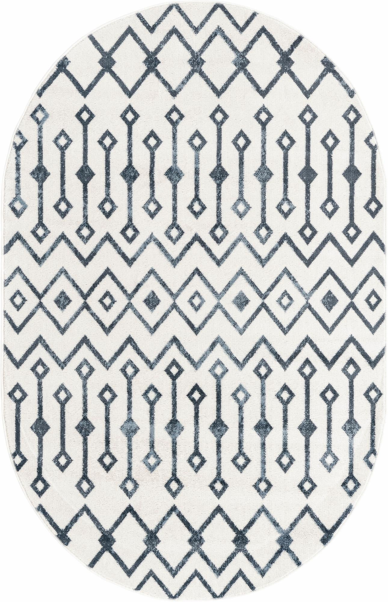 4' x 6' Eugene · Chevron rug, coastalwhite