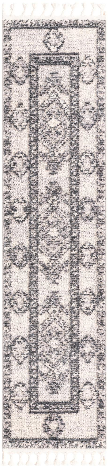 2' x 8' Hillcrest · Border rug, sand