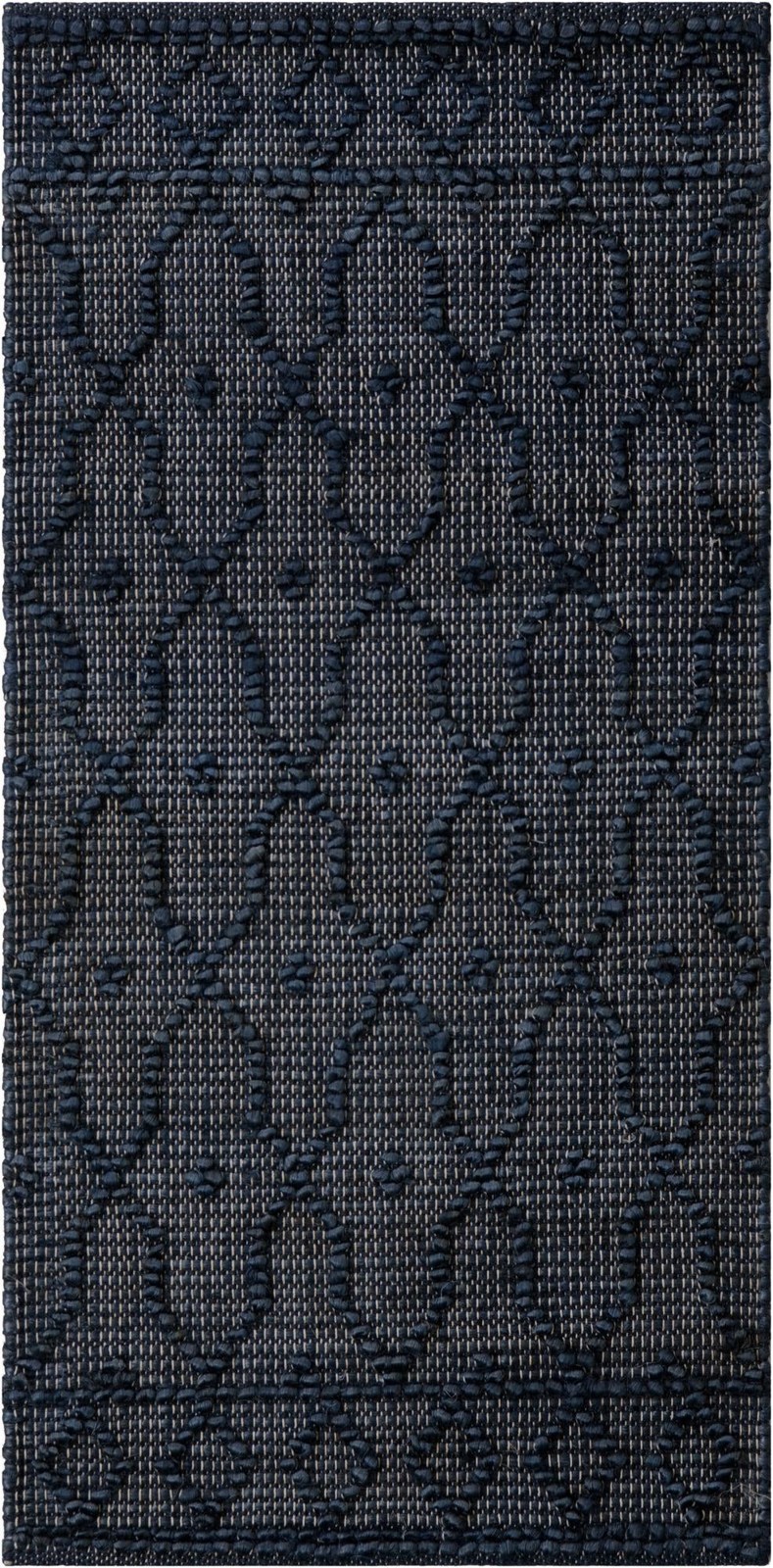 2' x 4' 1 Ringwood · Diamond trellis rug, navy blue