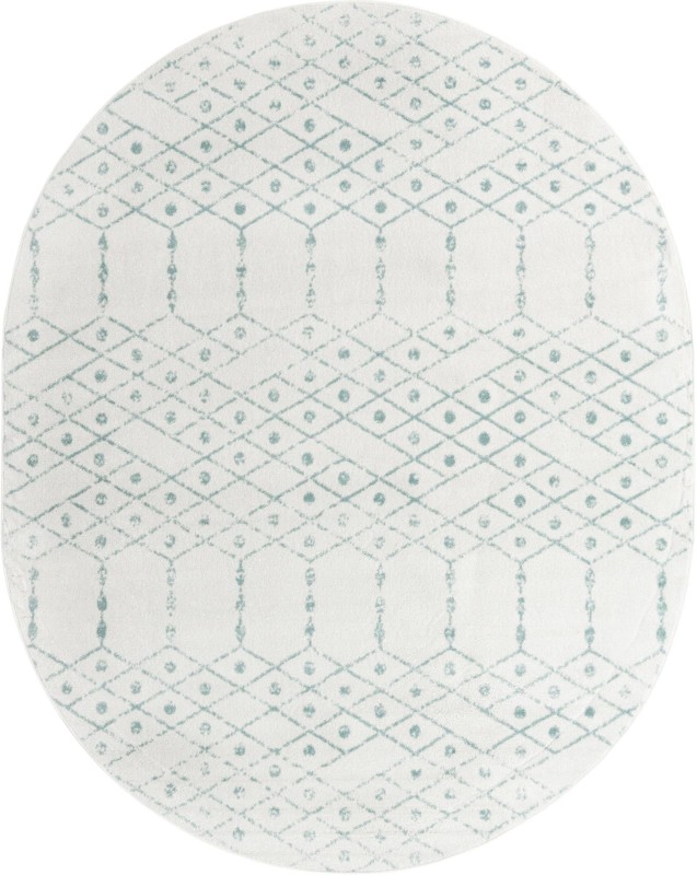 7' 10 x 10' Newcomb · Diamond rug