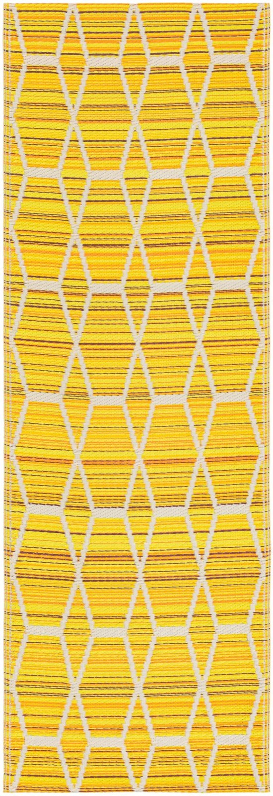 2' x 6' Amity · Geometric diamond Outdoor Rug, yellow and ivory