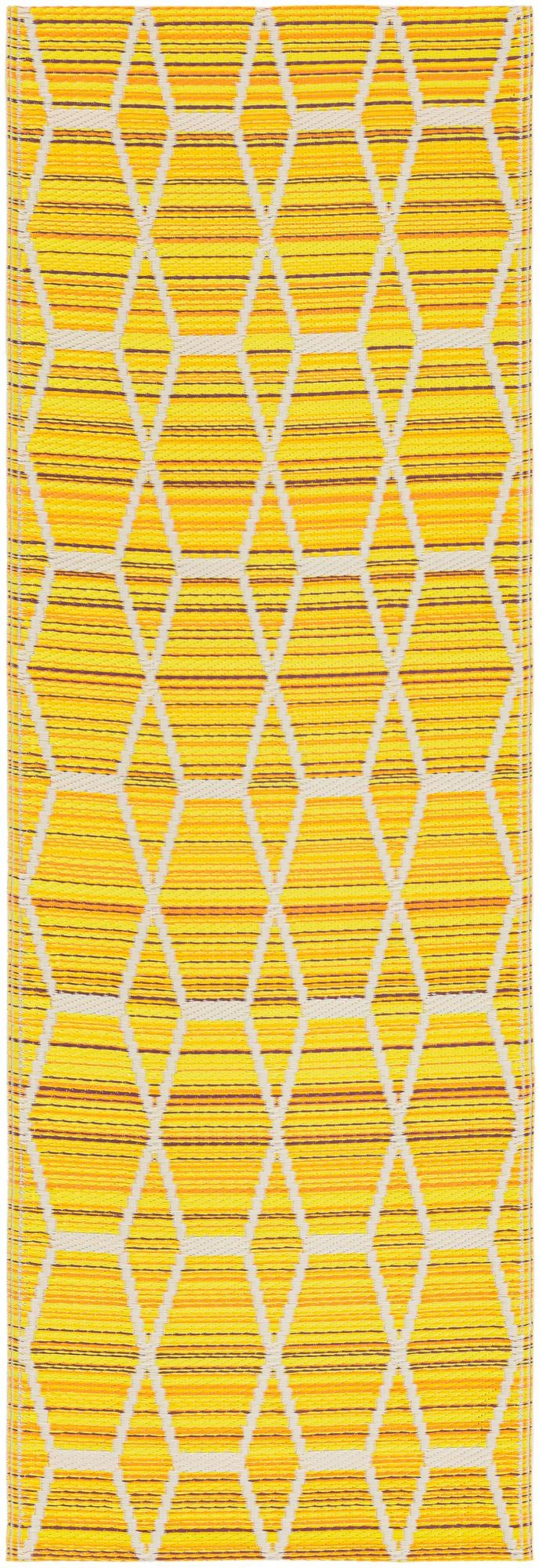 2' x 6' Amity · Geometric diamond Outdoor Rug, yellow and ivory