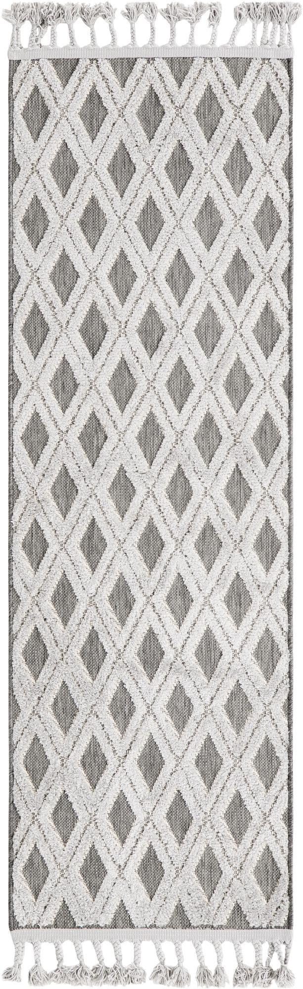 2' x 6' Goshen · Diamond rug, charcoal