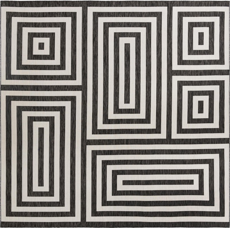 Cumberland · Geometric maze Outdoor Rug, black and white