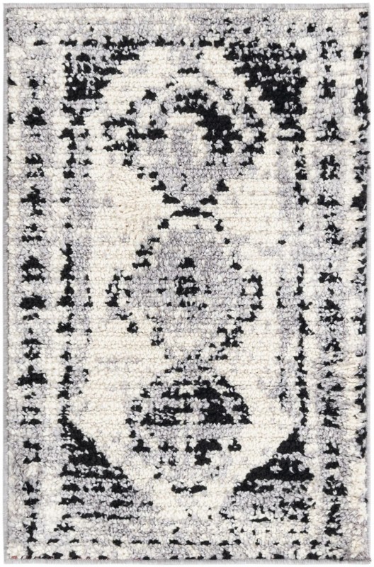 2' x 3' Corbin · Border rug