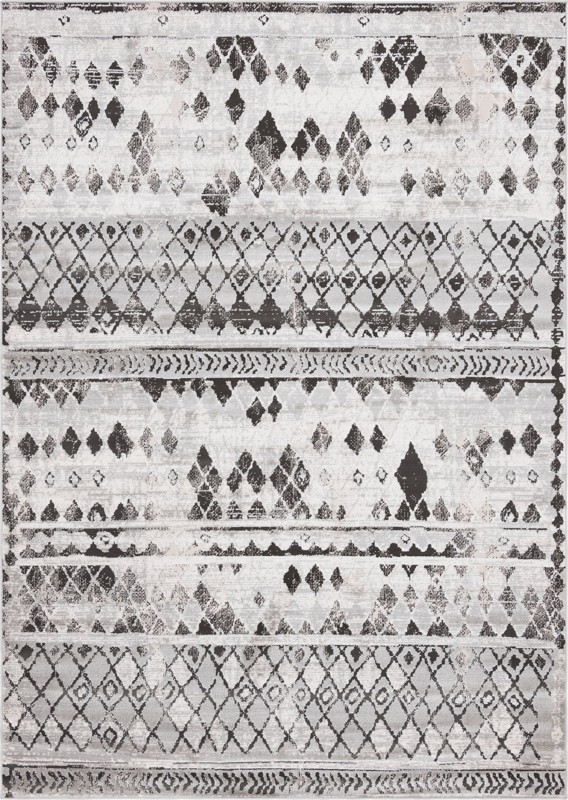 7' x 10' Collier · Diamond rug