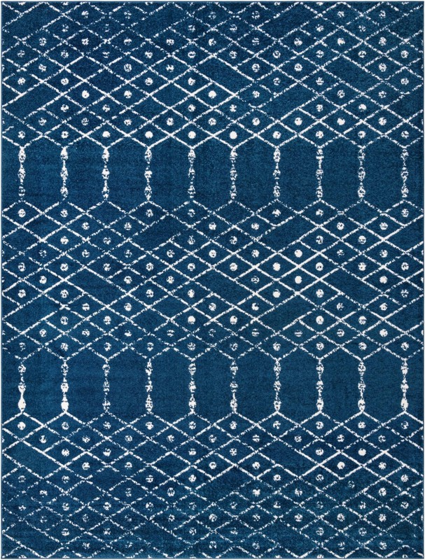 10' x 13' Newcomb · Diamond rug