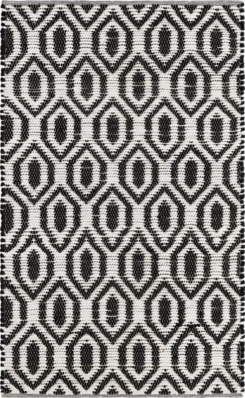 4' 1 x 6' 1 Hops · Geometric Chindi Rug