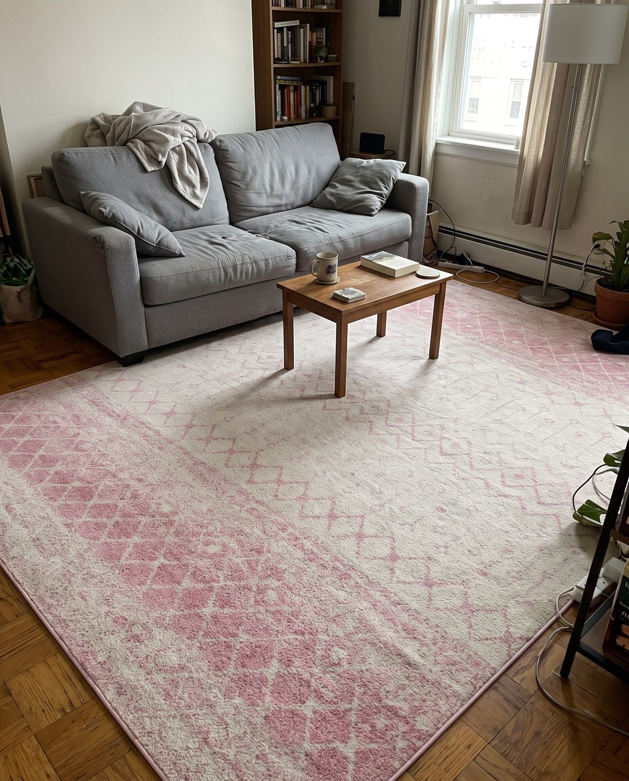 2' x 3' Vernon · Border rug