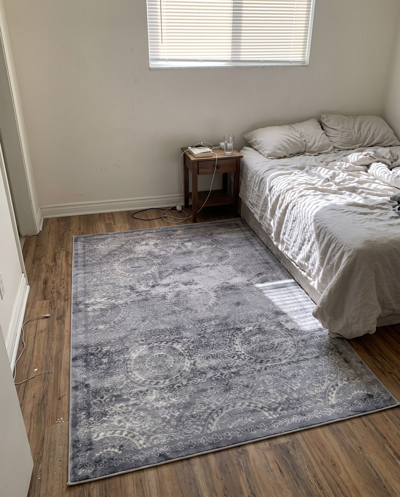 5' 3 x 8' Mae · Rug, gray