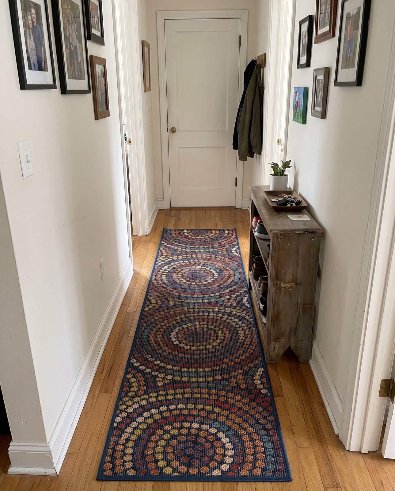 Detail image of 2' 7 x 10' Wimberly · Concentric dotted rings Outdoor Rug, multicolor