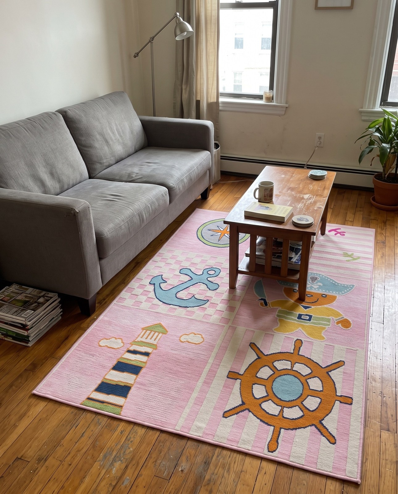 Detail image of 5' 3 x 7' 7 Easton · Floral / botanical Outdoor Rug