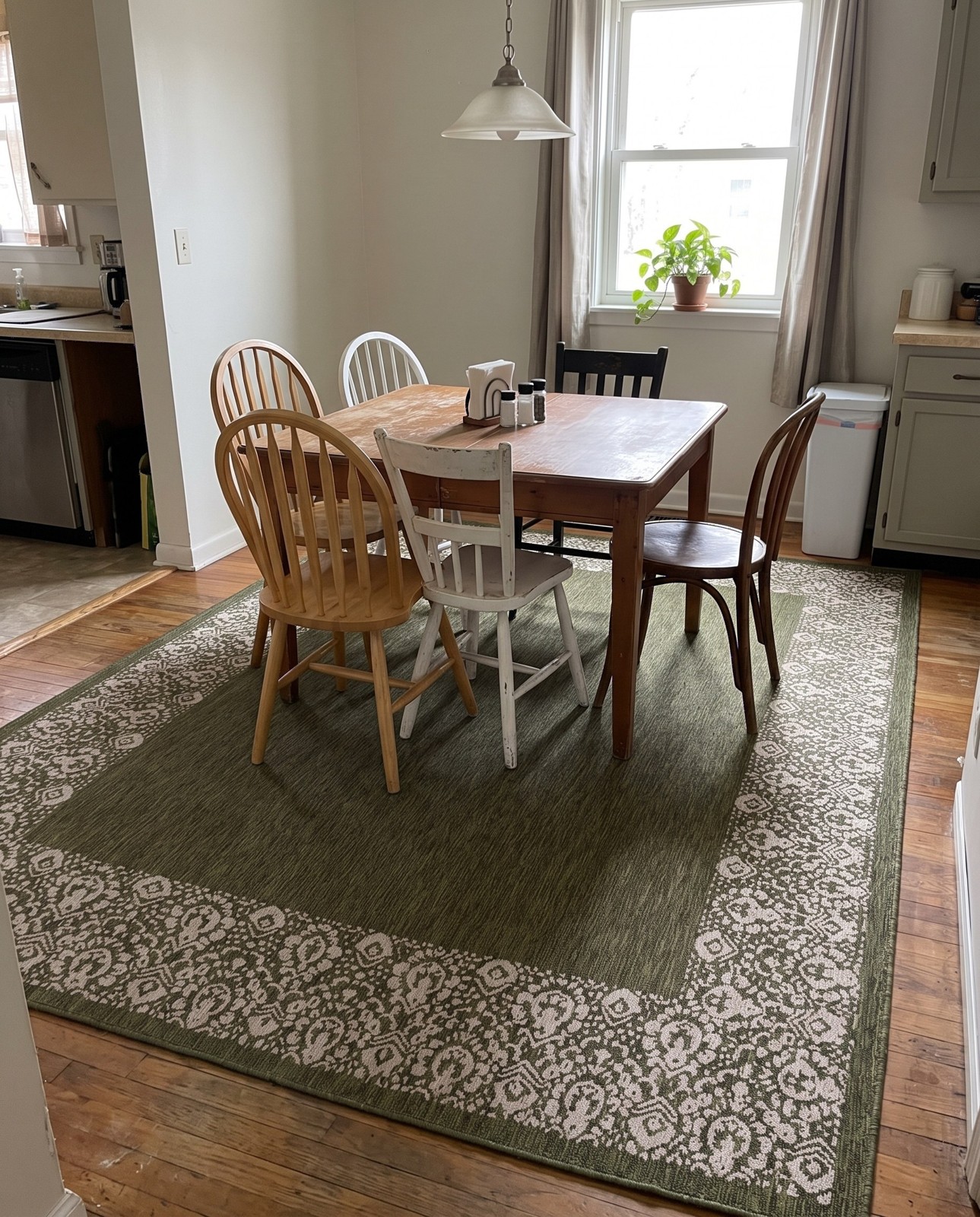 10' x 13' Bloomfield · Border Outdoor Rug, green