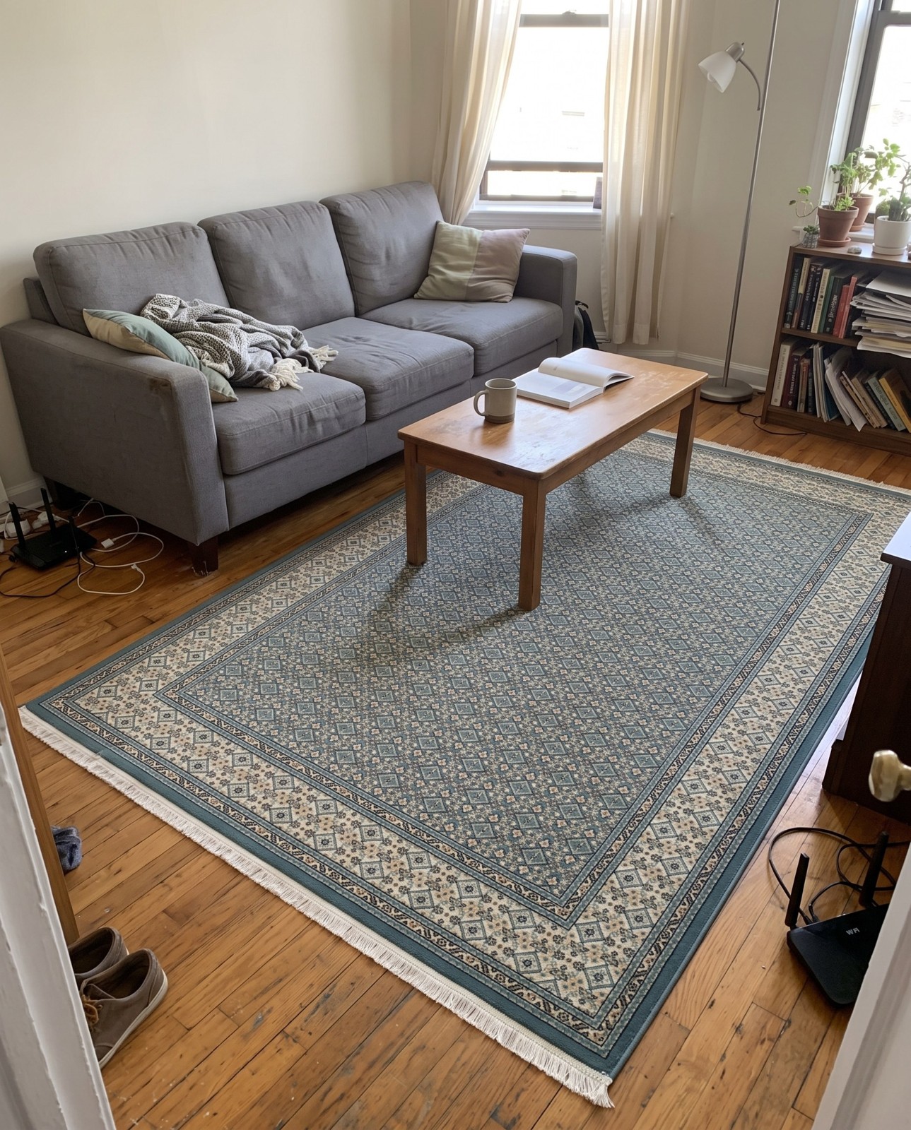 5' 3 x 8' Fenton · Geometric floral rug, light blue and ivory