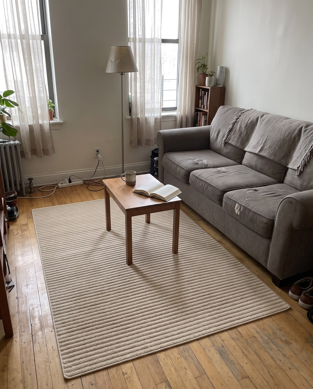 4' x 6' Irene · Striped rug, ivory and light brown
