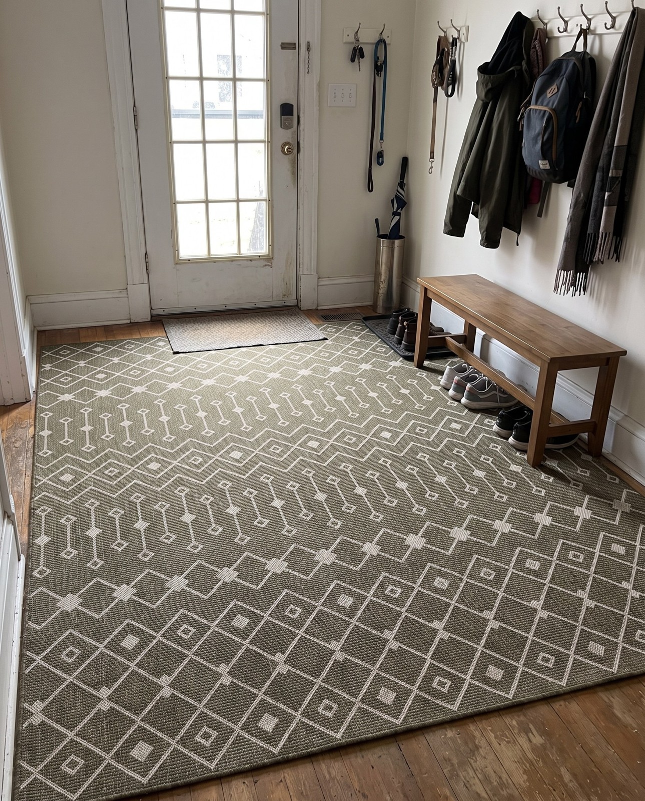 Detail image of 7' 10 x 10' Kearney · Chevron Outdoor Rug, green