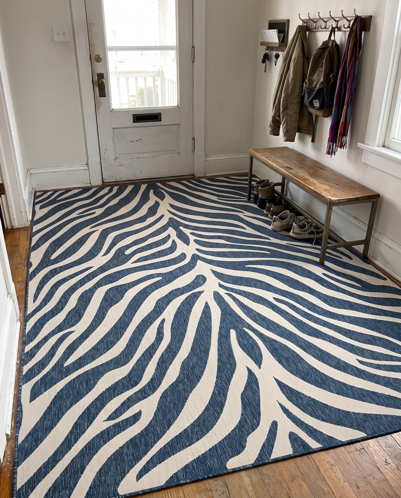 Detail image of 10' x 14' Abney · Animal print Outdoor Rug, blue