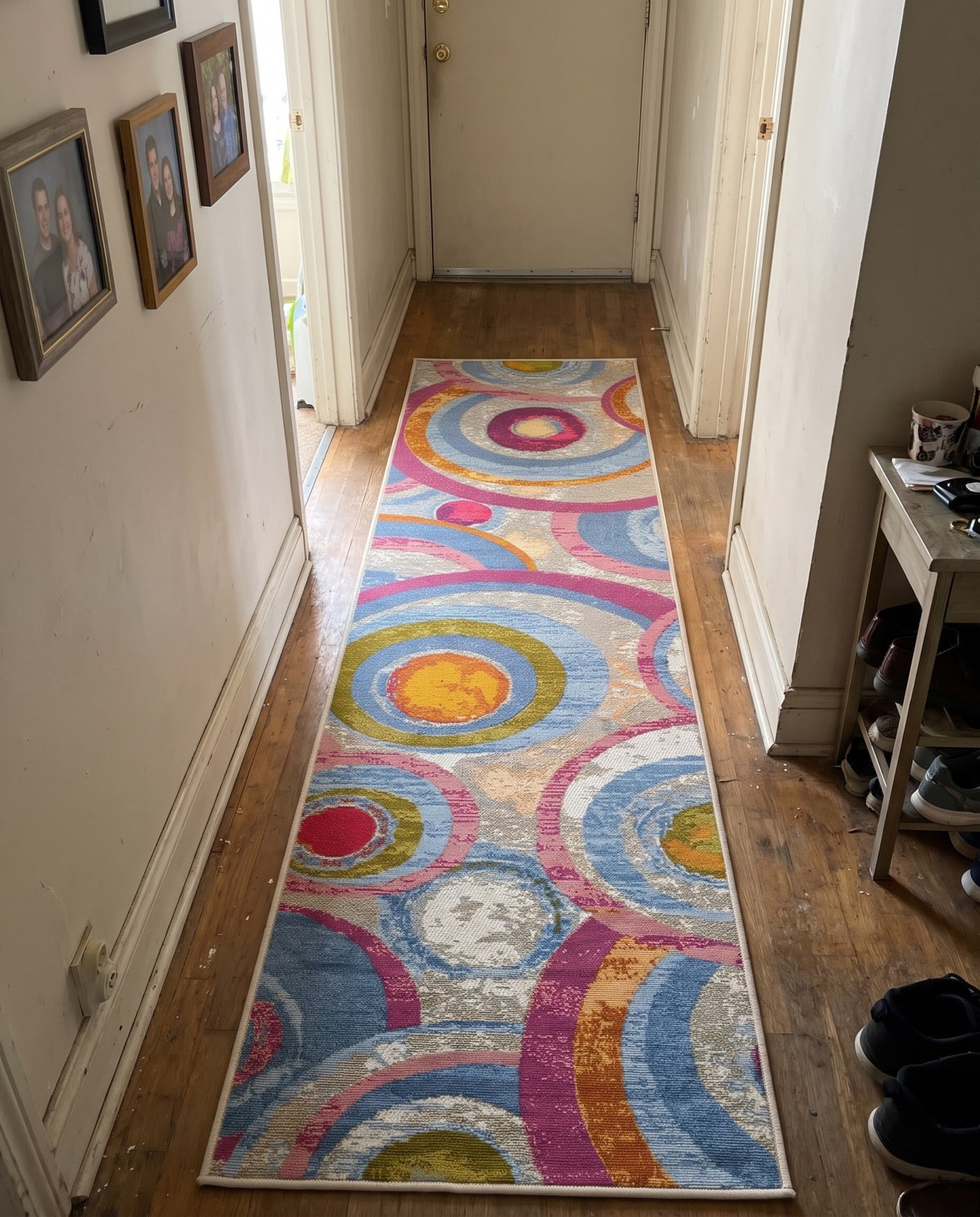 2' 7 x 10' Lomax · Abstract circles Outdoor Rug, multi