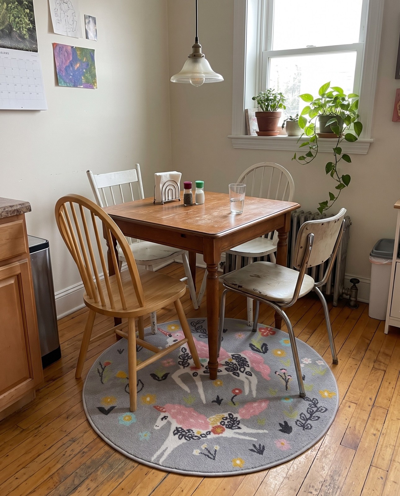 3' 3 x 3' 3 Darcy · Unicorn rug, gray and pink