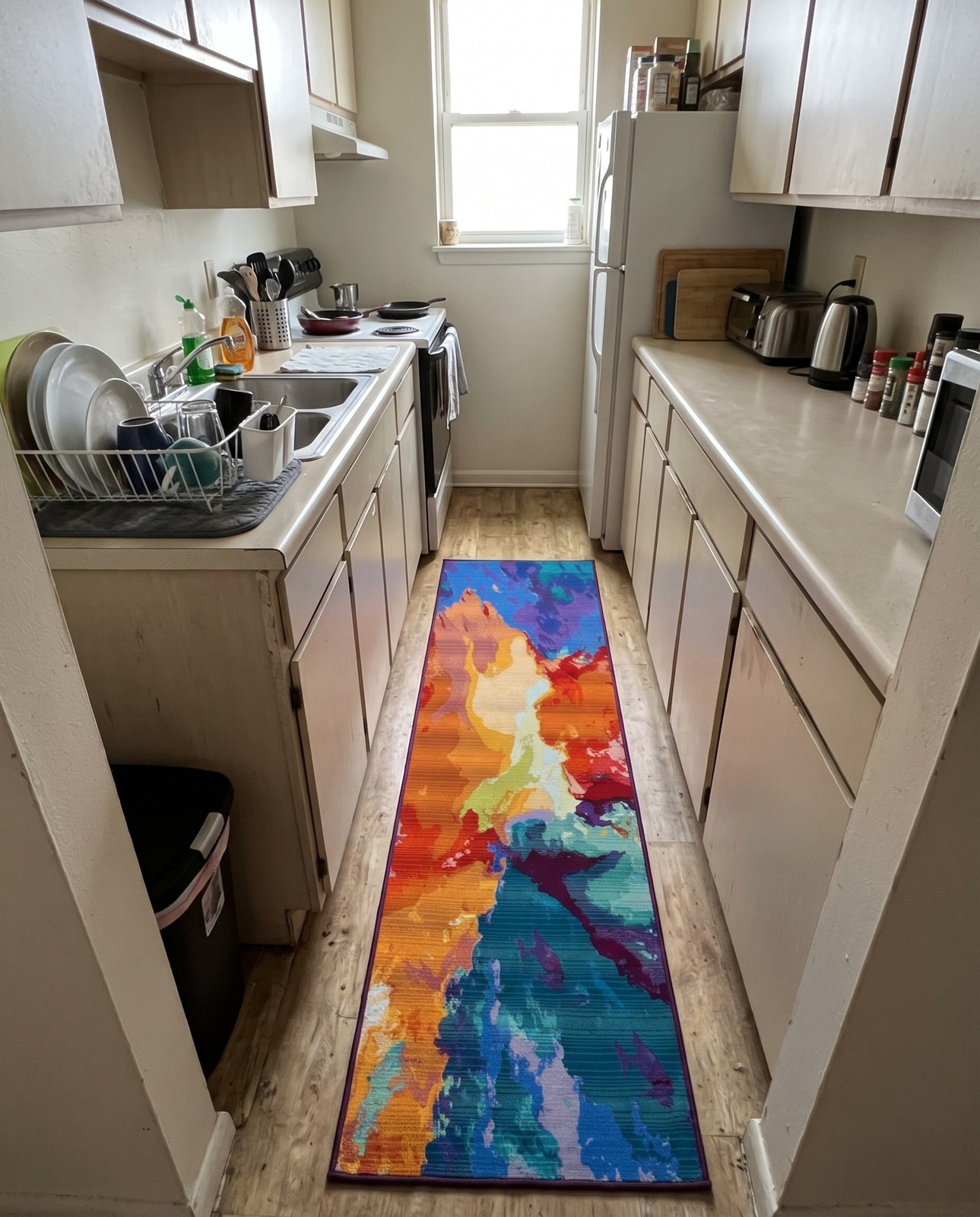 2' x 6' Lomax · Abstract Outdoor Rug, multicolor