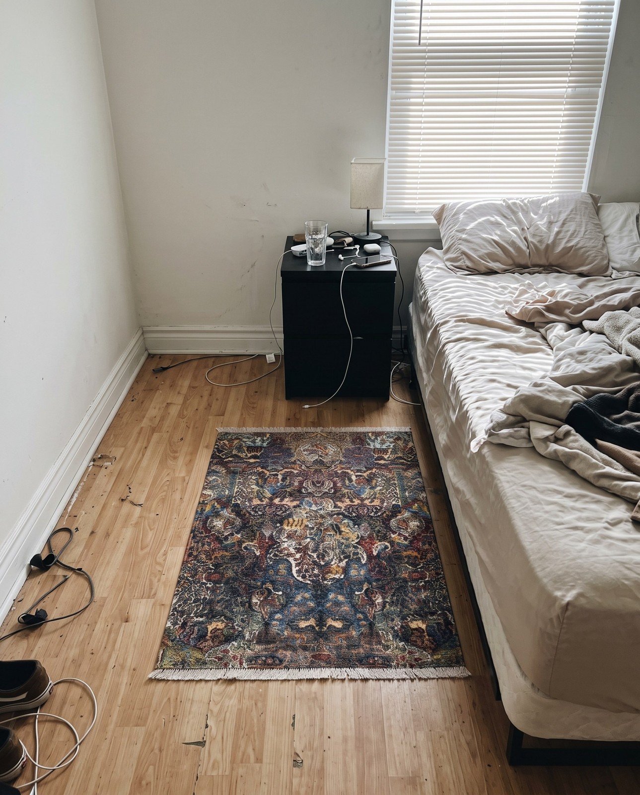 2' x 3' 1 Wycliffe · Floral / botanical rug, multi