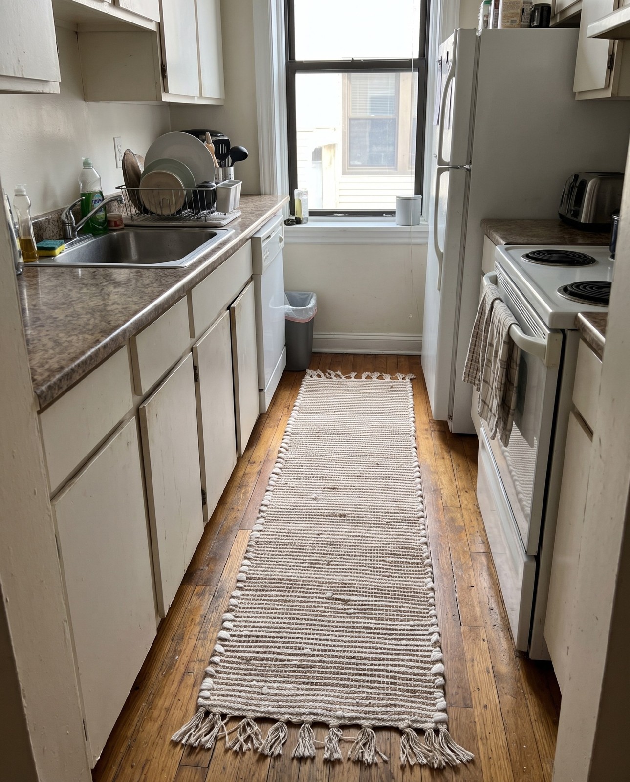 2' 8 x 9' Milbank · Chindi Rug
