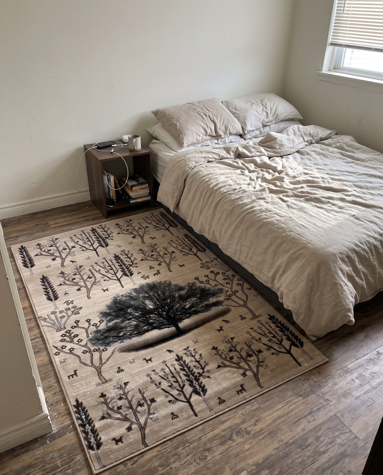 4' 1 x 6' 1 Kettle · Floral / botanical rug, beige