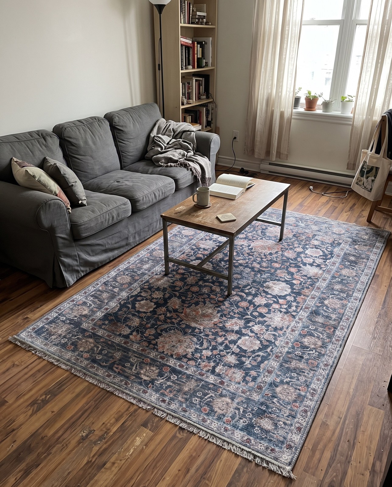 2' x 3' Bertie · Persian floral rug, navy and rust