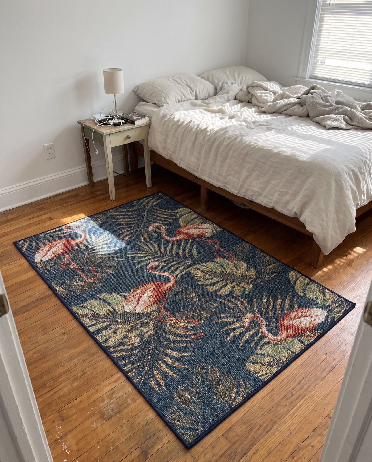 Detail image of 4' x 6' Ridgway · Flamingo Outdoor Rug, navy and coral