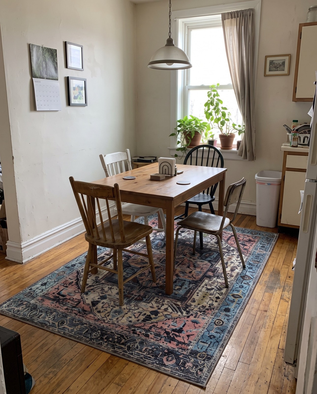 5' 3 x 7' 9 Balmer · Border rug